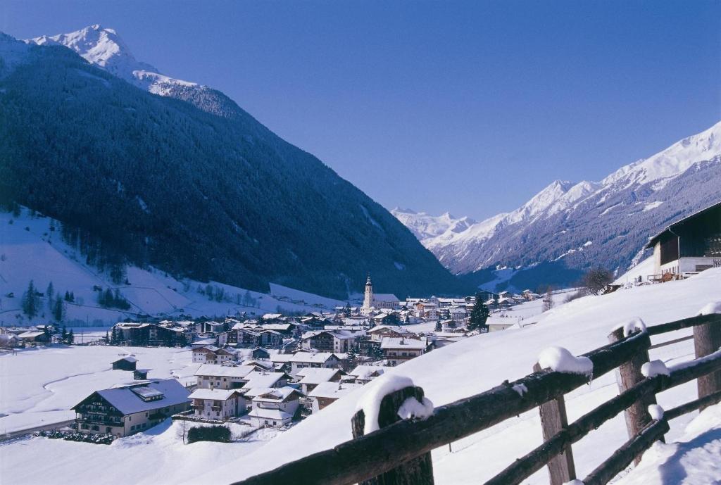 Ferienwohnung Haus Madeleine Neustift im Stubaital Exterior foto